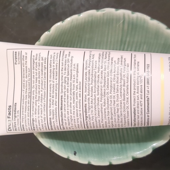 Day Cream - Picture 2 of 3